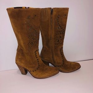 Frye Boots, Suede Leather. Brown/Tan. Size 6M